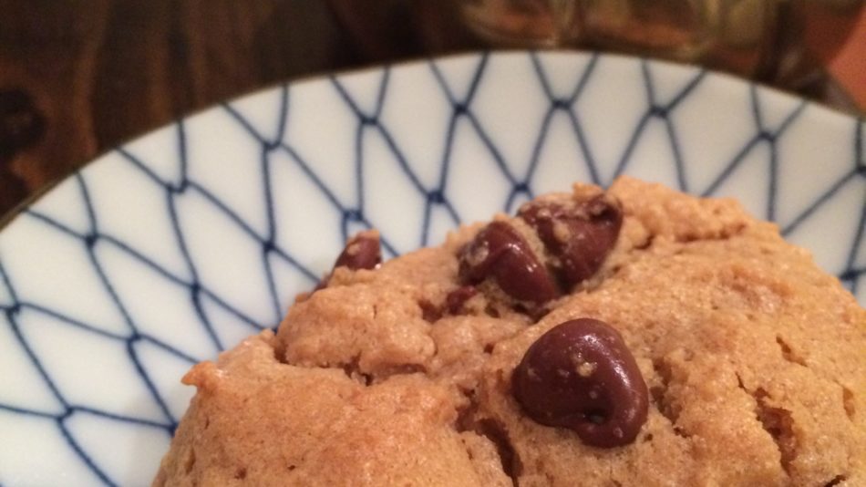 Flourless Peanut Butter Chocolate Chip Cookies. Yes Flourless. Yes They're amazing. 